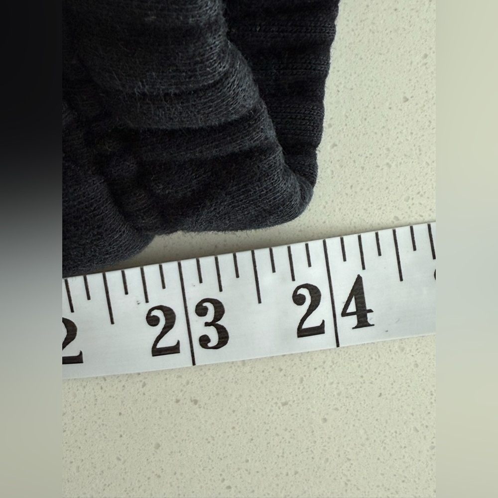 TNA Extra Fleece Boyfriend Sweatpants with excellent condition - Picture 7 of 10